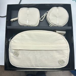 NWT *NEW* Steve Madden Cream Nylon Fanny Pack Belt Bag Gift Set